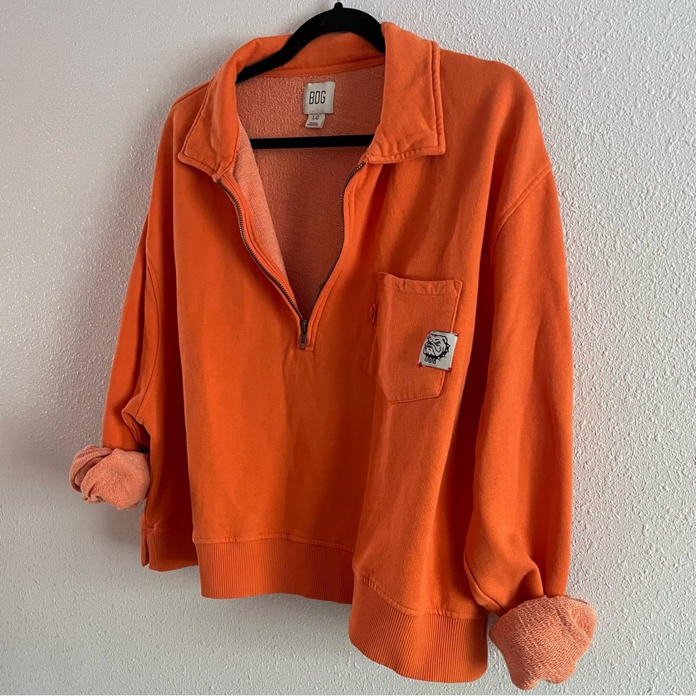 URBAN OUTFITTERS BDG half zip sweatshirt. Size L.
